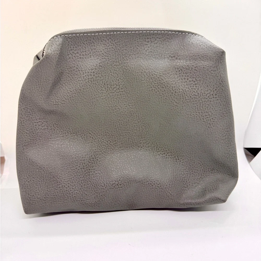 Steve Madden Gray Faux Leather Zip Pouch Makeup Bag 11 x 8